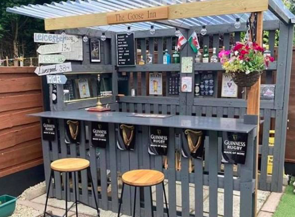 Great DIY Garden Bar Ideas