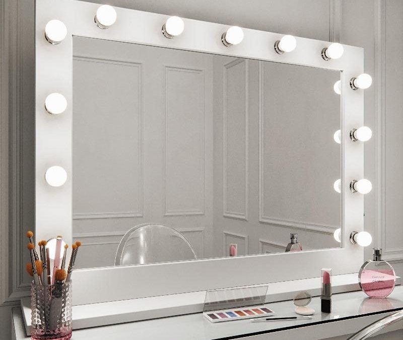 hollywood style lighting mirror